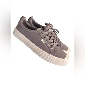 NWT Cariuma OCA Low Mystic Grey Canvas Sneaker Womens 8 Men 6.5